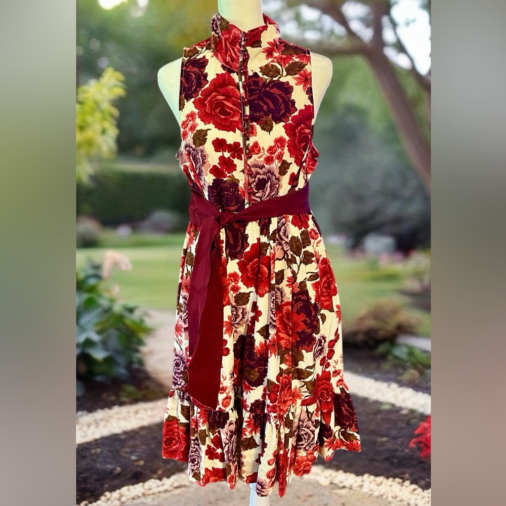 Classy dress by Tracy Reece sz 10 .